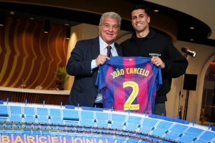 Cancelo visszatérhet? Flick mindent elárult a kupameccs előtt